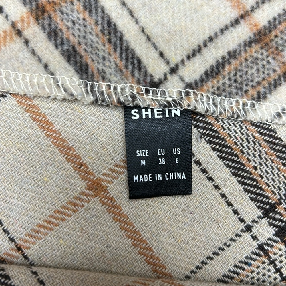 Shein women’s plaid skirt - Picture 3 of 5